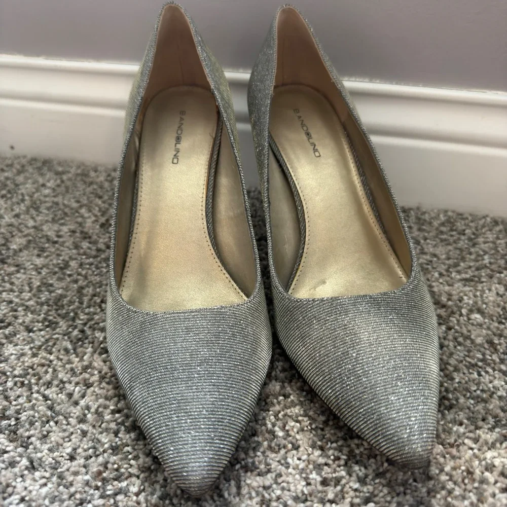 Bandolino Fairbury Silver Metallic Pointed Toe Pumps Heels Womens 10M